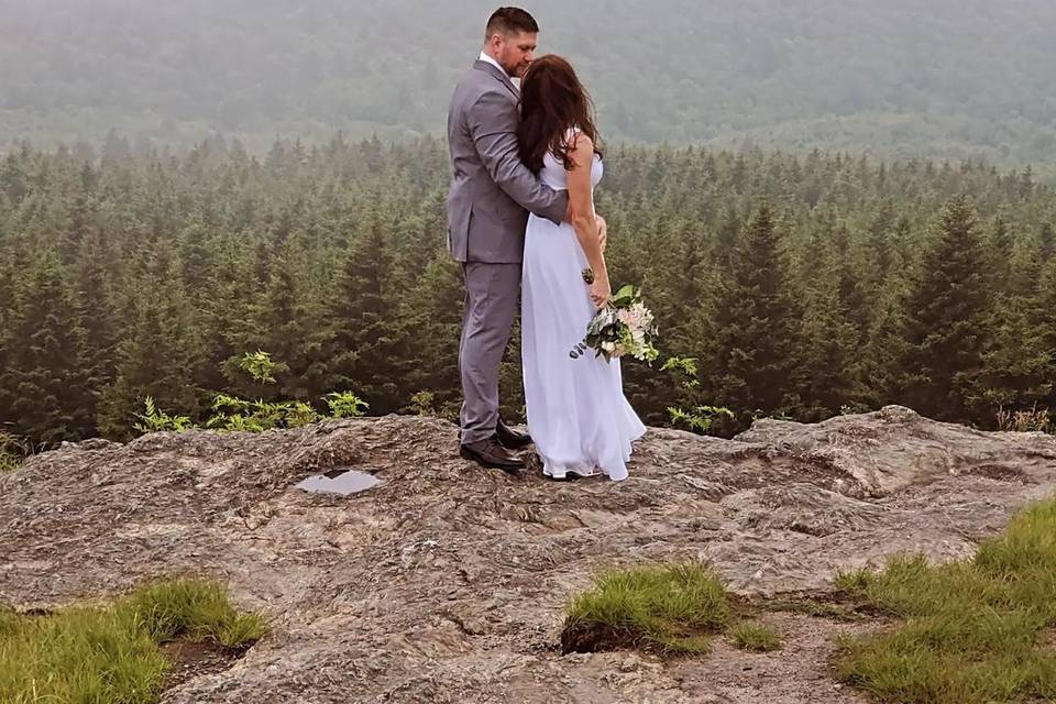 Joshua Maples Professional Wedding Officiant