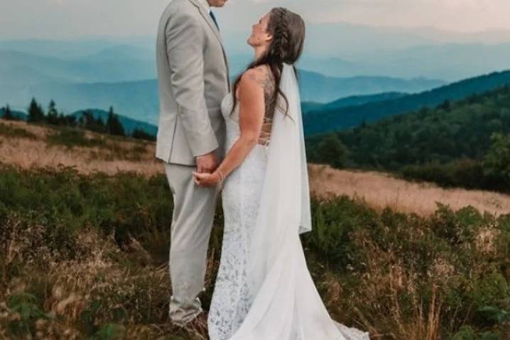 Joshua Maples Professional Wedding Officiant