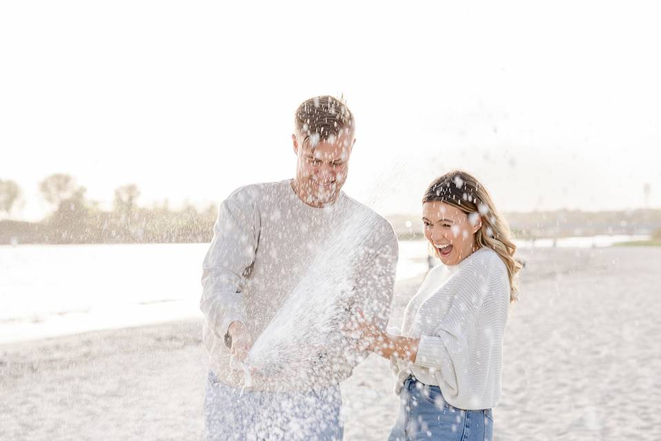 Champagne spray