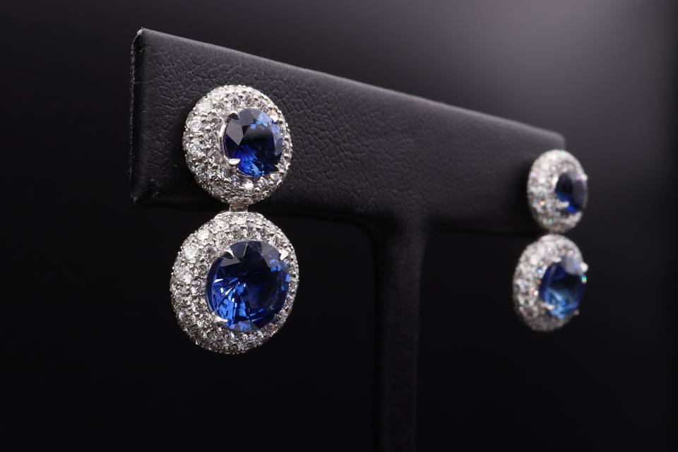 18k gold and sapphire earrings