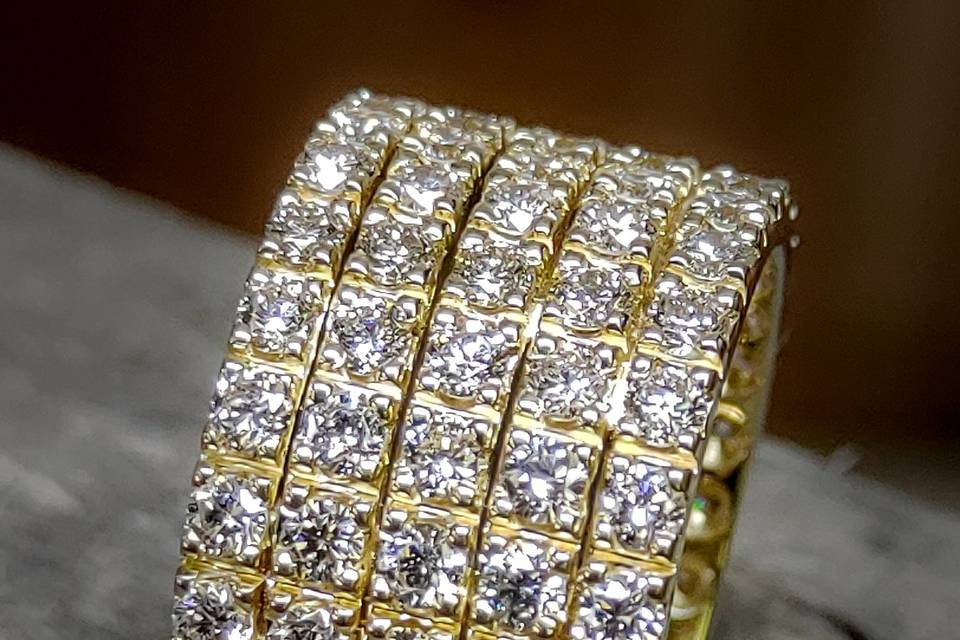 14k gold and diamond band