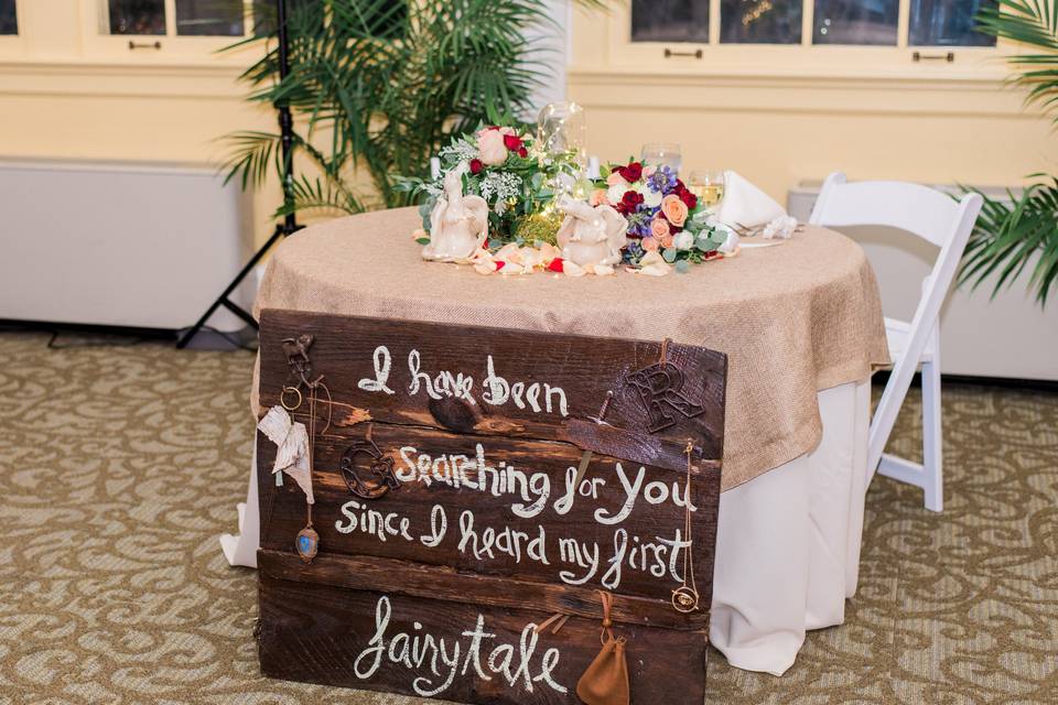 Sweetheart table