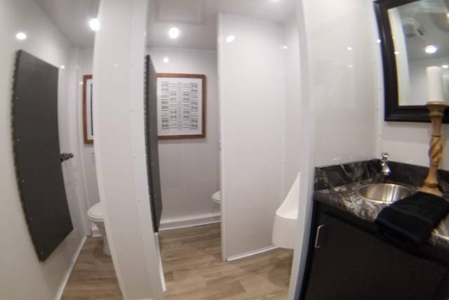 The Lavatory Luxury Mobile Restrooms