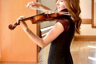 Clara Thomas Violin