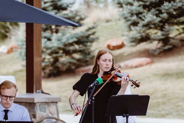 Clara Thomas Violin