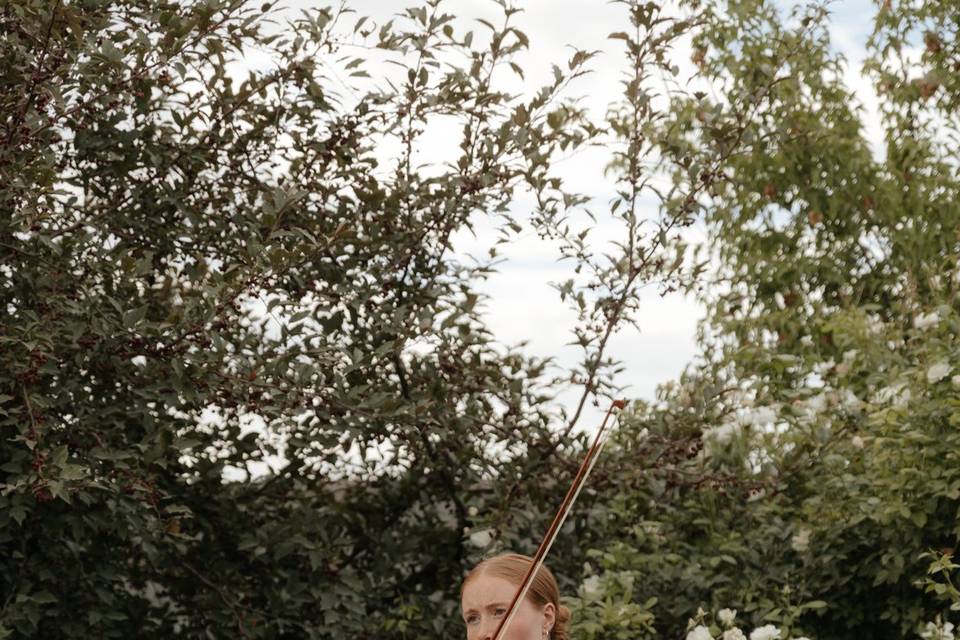 Clara Thomas Violin