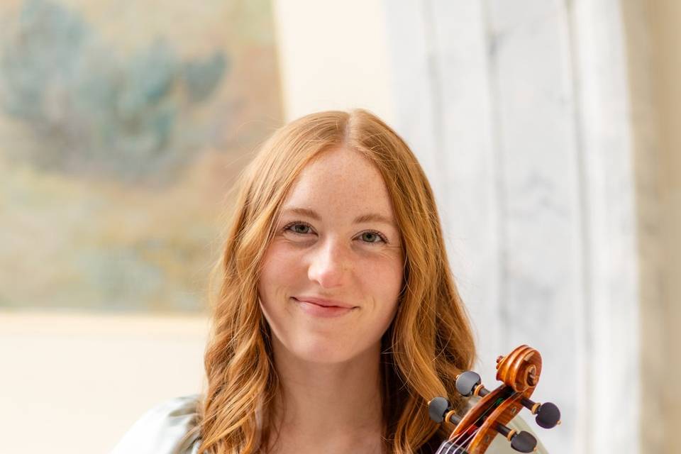 Clara Thomas Violin