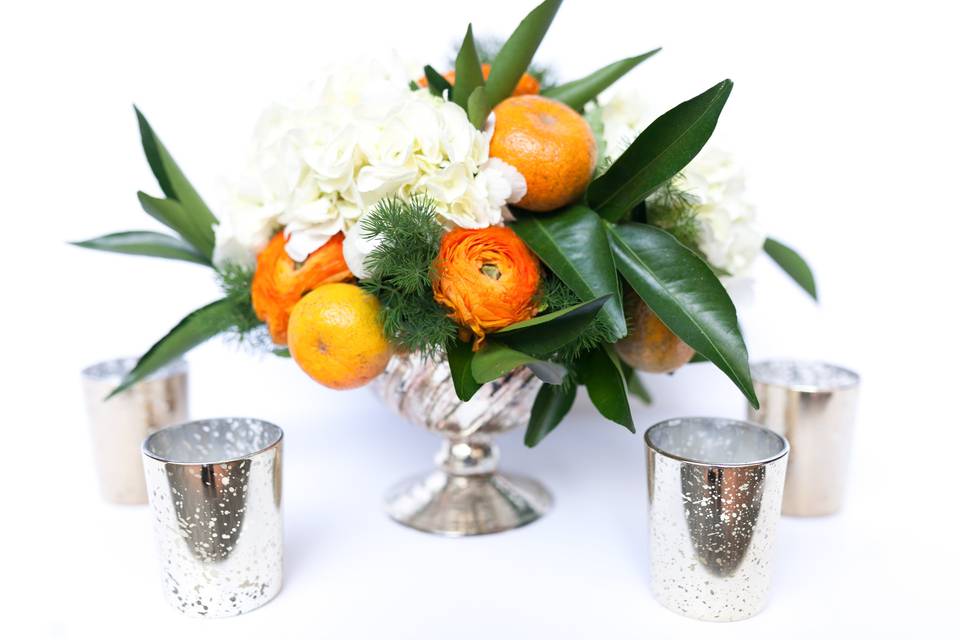 Floral centerpiece and cups