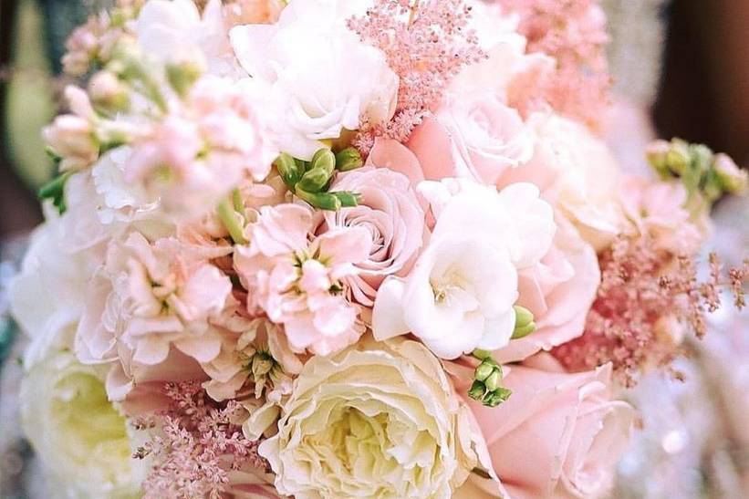 White and pink arrangement