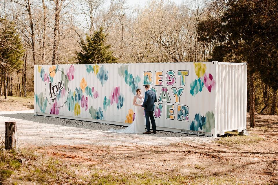 Mural wall/ private vows