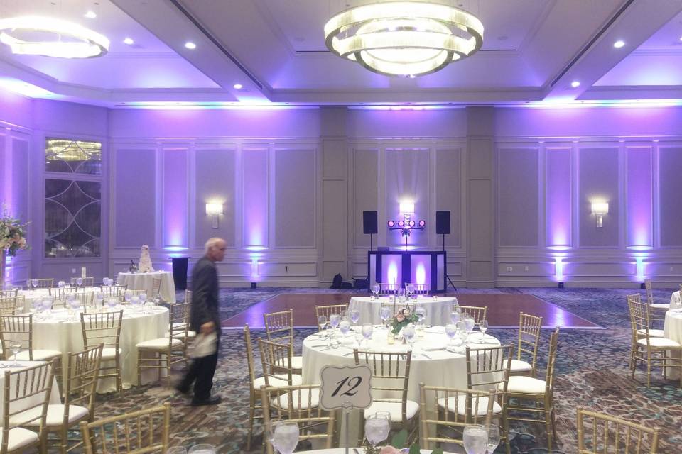 MixWire -  lighting for weddings