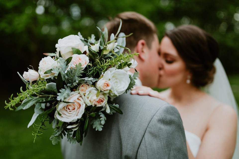 OLIVIA Bridal Bouquet