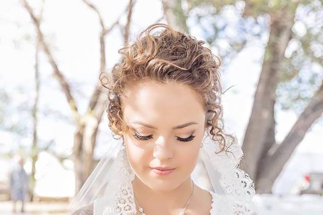 The bride holding her bouquet