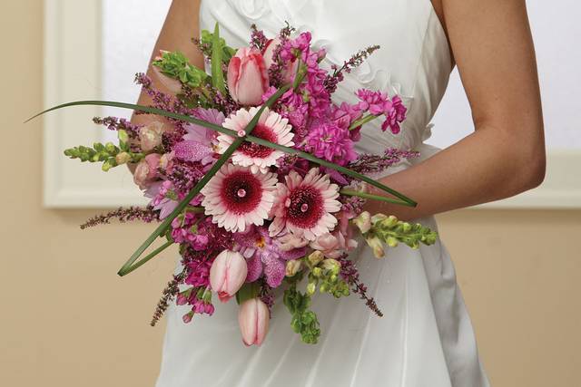 FLORAL RENDITIONS FLORIST