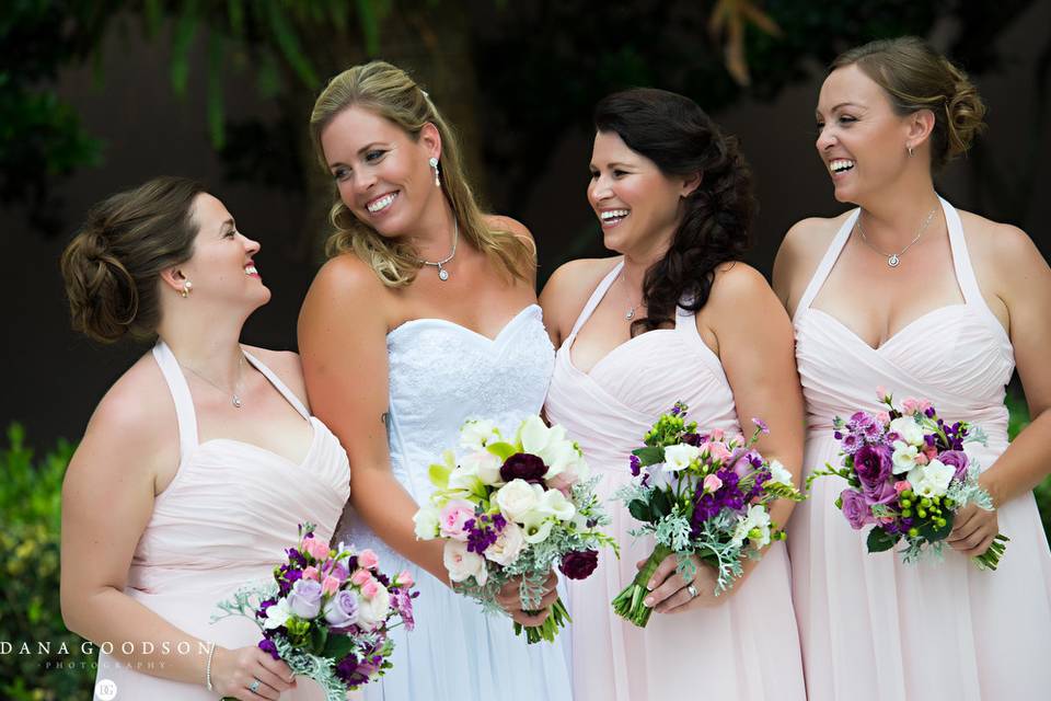 The bride with her bridesmaids