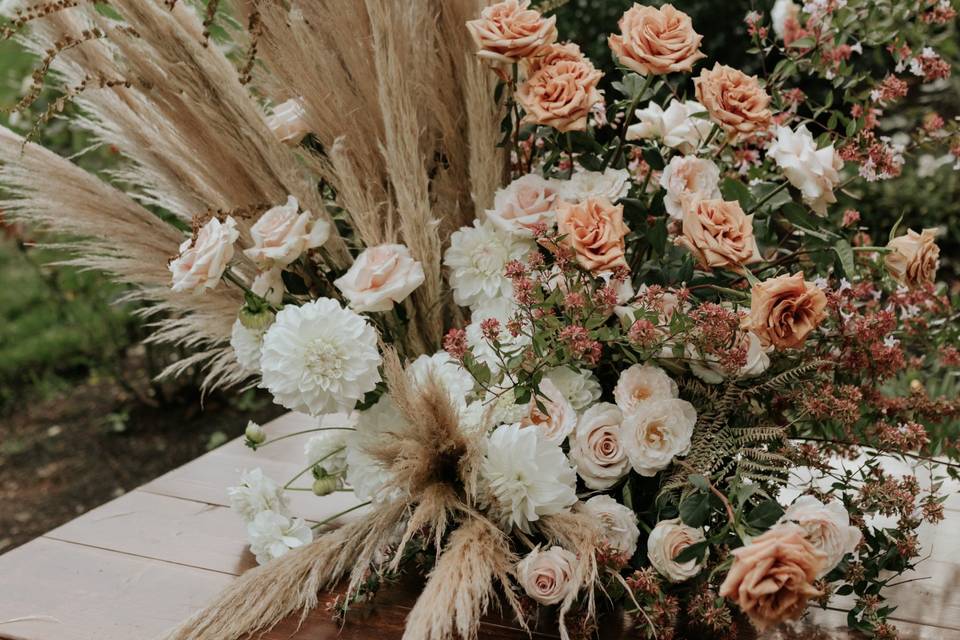 Pampas Dessert Table