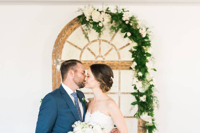 Kissing couple
