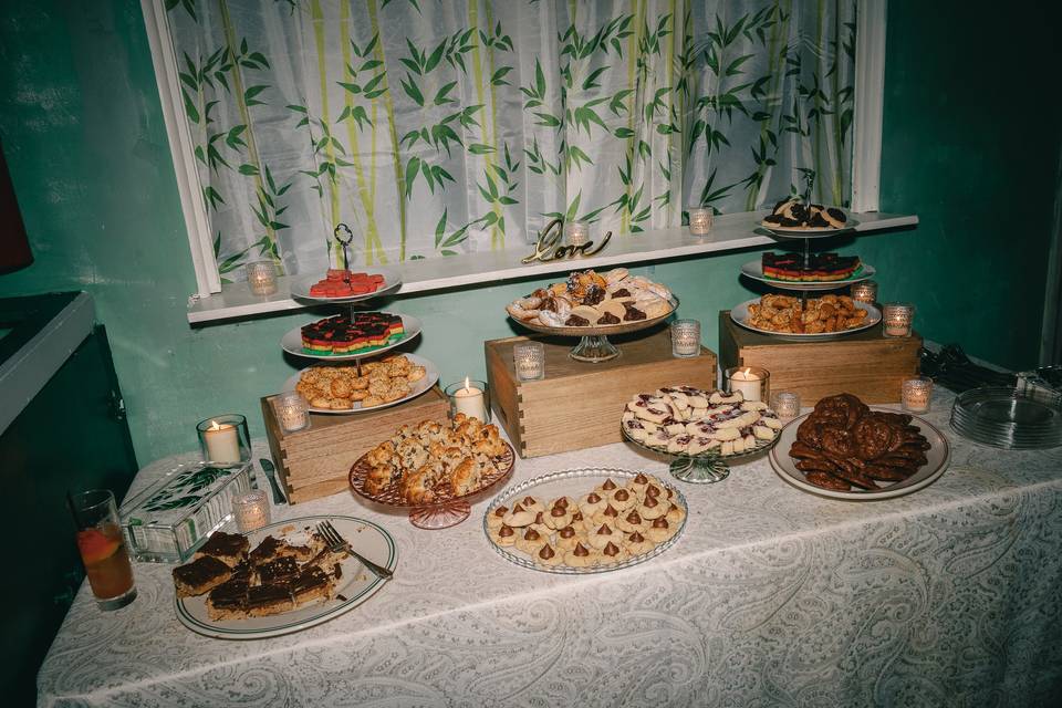 Dessert table in the cafe.