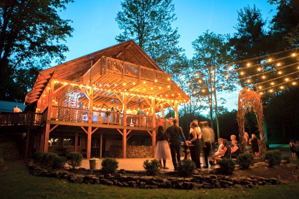 The Mohicans Treehouse Resort and Wedding Venue