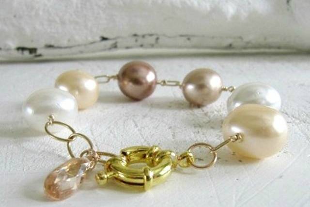 Ruth Barzel Jewelry Design