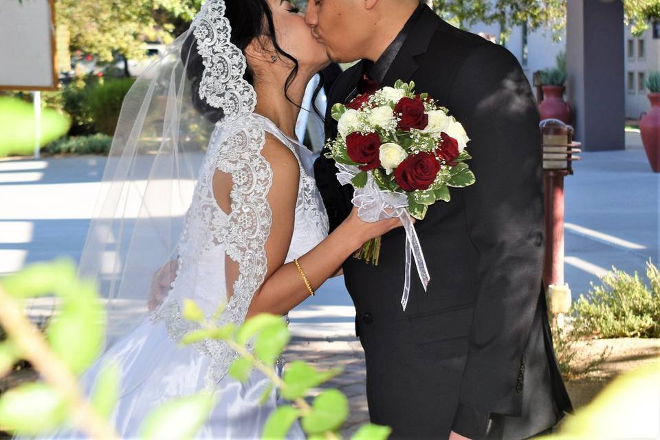 Kiss From The Bride #bridekiss