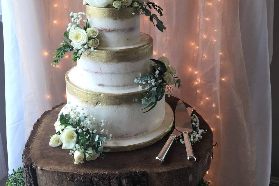 Wedding cake and decor