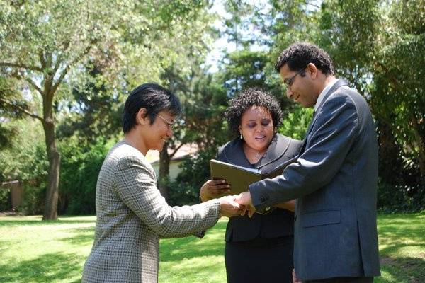 Officiant Lady