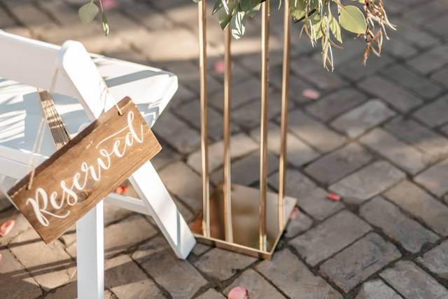 Garden Aisle Marker
