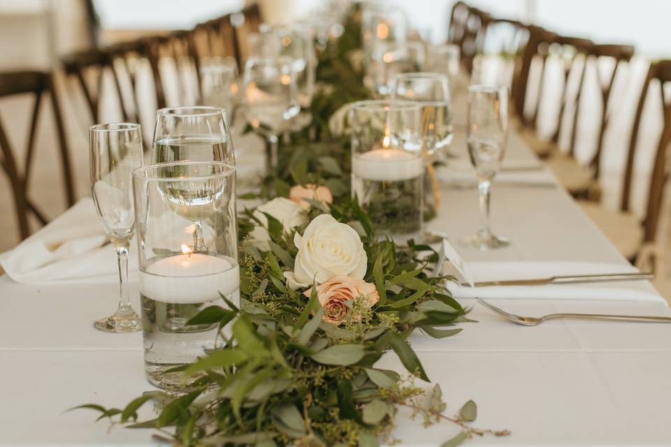 Table garland