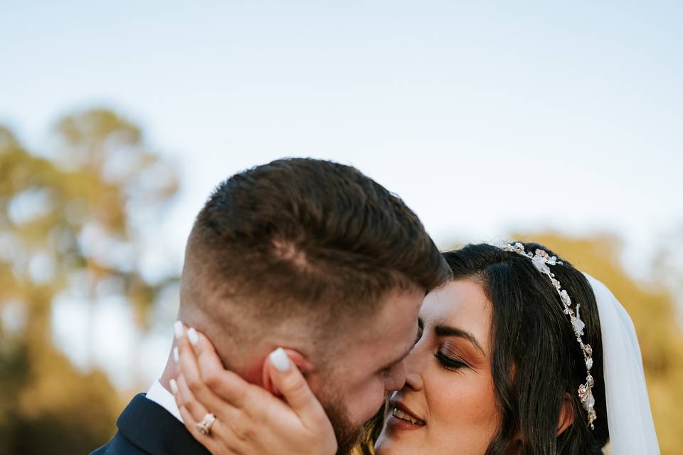 Love Magnolia Barn wedding