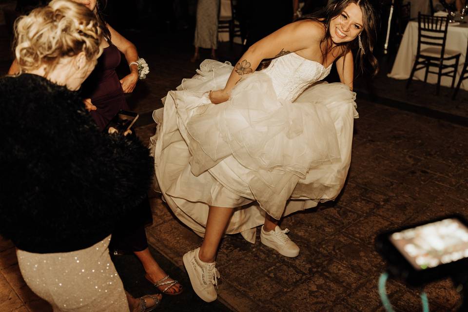 Bride Dancefloor