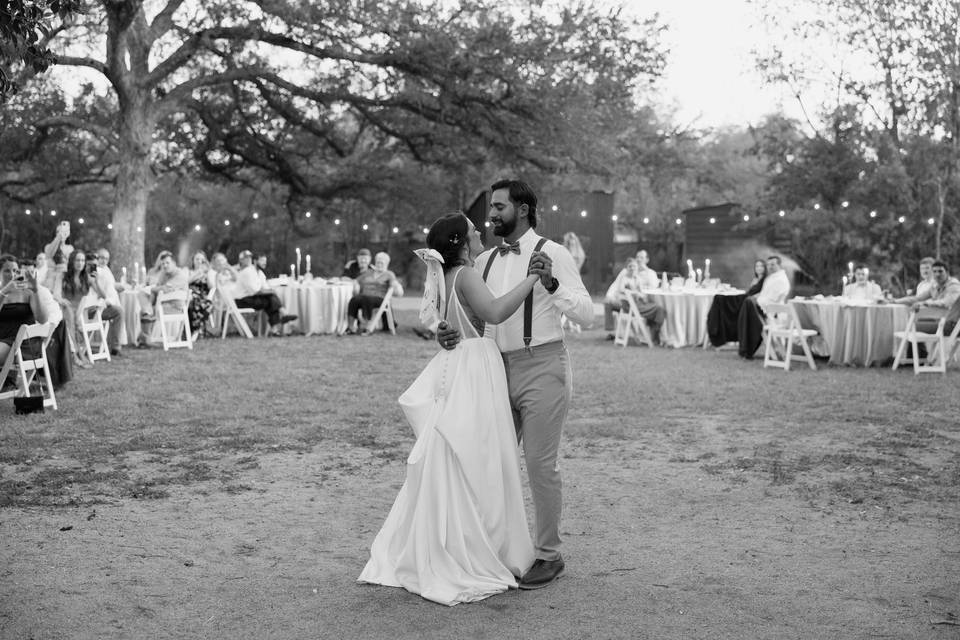 Dancing in the Promenade
