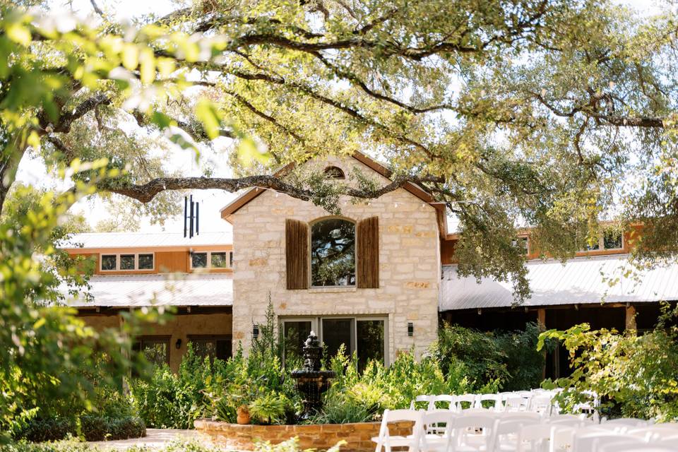 Wedding ceremony in courtyard