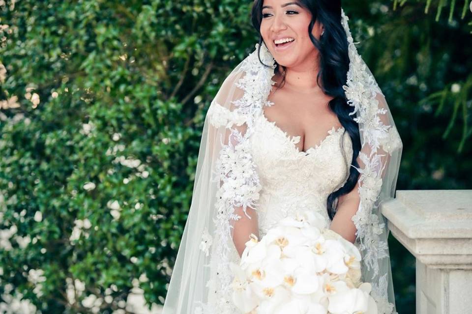 Dahlia Floral Veil