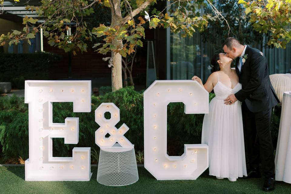 Marquee letters
