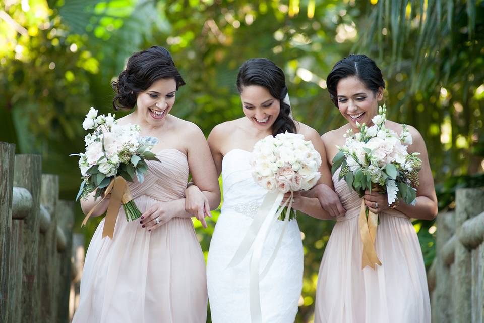 Bridesmaids at The old Grove, Miami