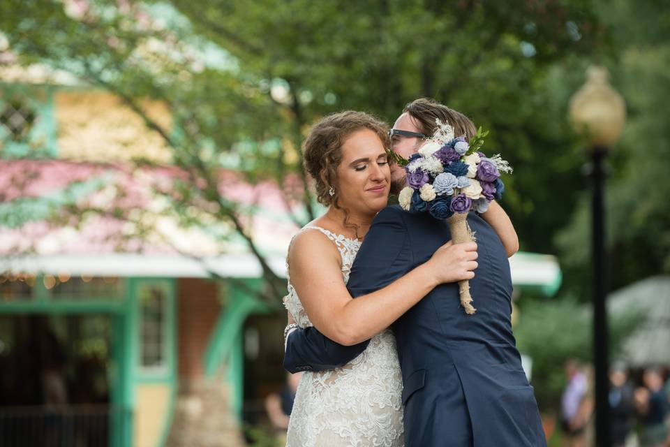 Wedding first look