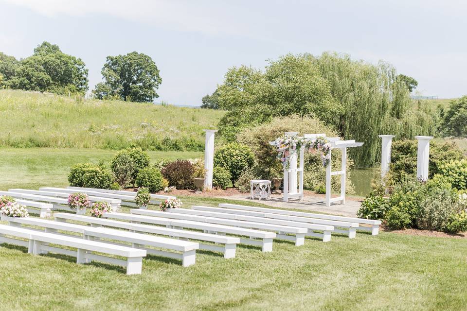 Tuscan Pond Ceremony Site