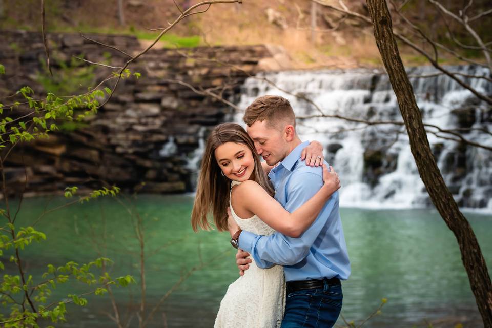 Devils Den engagement session