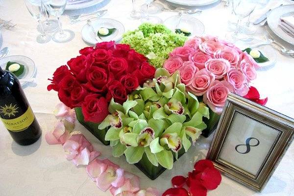 Henry's Florist Floral Decorators