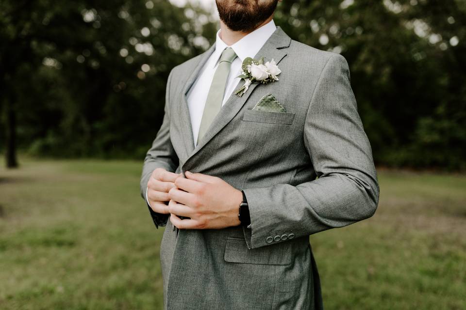 Groom Details