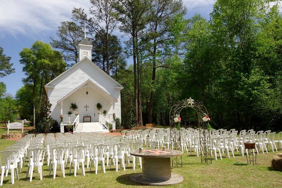 Outdoor ceremony