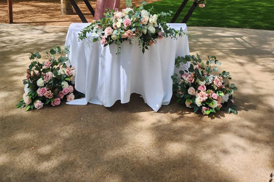 Sweetheart table