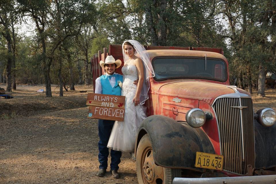 A happy couple - Diener Ranch, Inc.