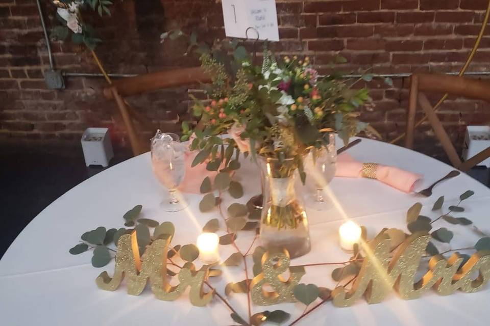 Sweetheart table