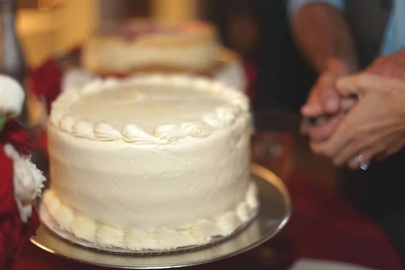 Cutting Cake