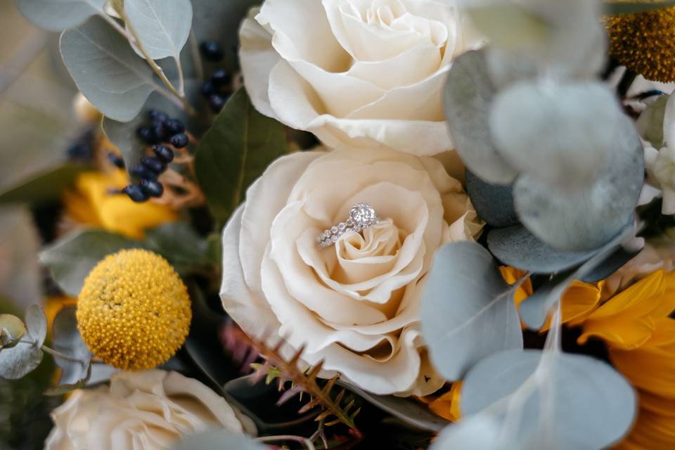 Rings & Flowers