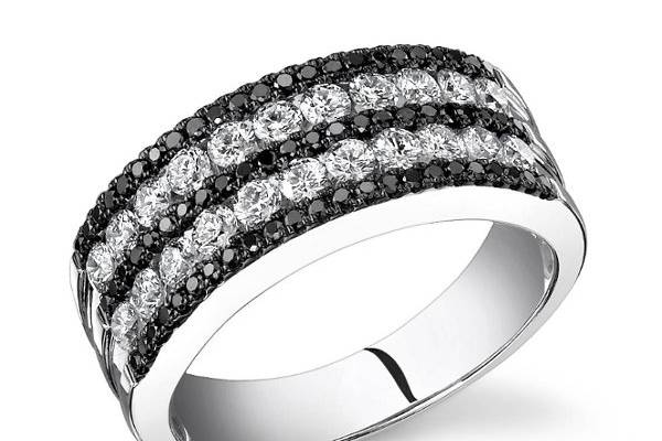 18K White Gold Diamond and Black Diamond Ring with 22 diamonds of 0.86ct and 69 black diamonds of 0.31ct.
Please click the following link to review full product details.  http://www.alexarosejewelry.com/viewitem.asp?idProduct=137171&priceRange=0x999999&ha1=2&hb1=28