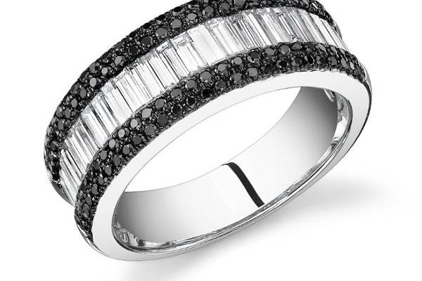 18K White Gold, Black Diamond and Diamond eternity ring with 24 baguette diamonds of 1.05ct and 110 black diamonds of 0.50ct.
Please click the following link to review full product details.  http://www.alexarosejewelry.com/viewitem.asp?idProduct=137172&priceRange=0x999999&ha1=2&hb1=28