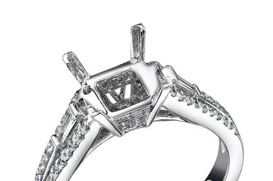 18K White gold princess cut diamond engagement mount.
Please click the following link for engagement ring details.  http://www.alexarosejewelry.com/viewitem.asp?idProduct=132924&priceRange=0x999999&ha1=2&hb1=37